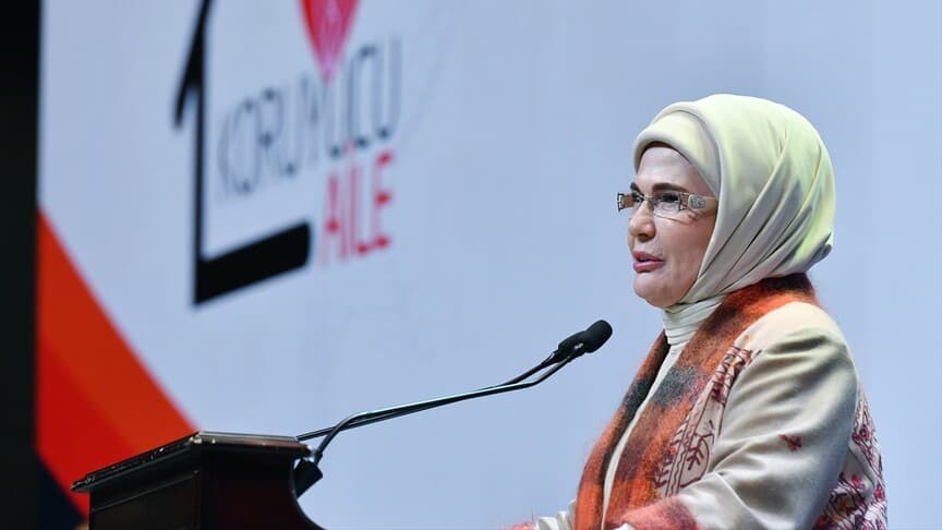 Emine Erdoğan: İnsanlık, Tüm Çocuklarına Sıcak Bir Yuva ve Barış Dolu Bir Dünya Borçludur