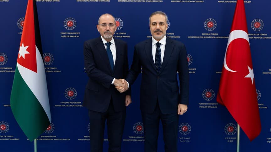 Hakan Fidan, Ürdün Dışişleri Bakanı Safedi ile Telefon Görüşmesi Yaptı