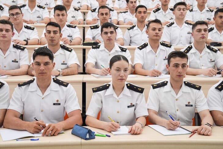 Deniz Harp Okulu'nda Geleceğin Deniz Subayları Yetişiyor