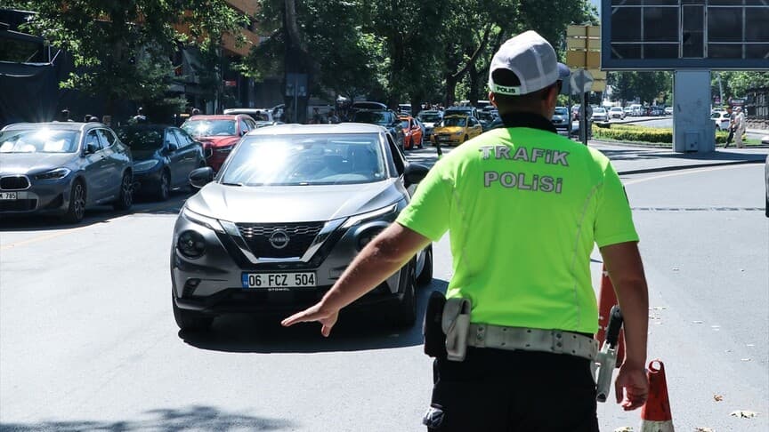 Ankara'da NATO Zirvesi Nedeniyle Güvenlik ve Trafik Denetimleri Devam Ediyor