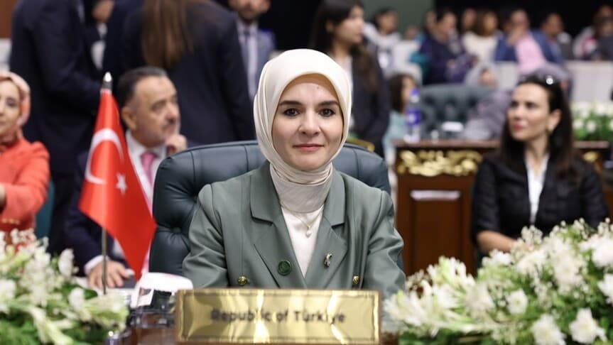Bakan Göktaş: Müslüman Kadınların Yüzyıllık Yürüyüşüne Yön Verecek Sözler