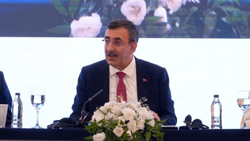 Cumhurbaşkanı Yardımcısı Yılmaz: İslam Ülkelerinin Küresel Ticaretteki Payını Artırmalıyız