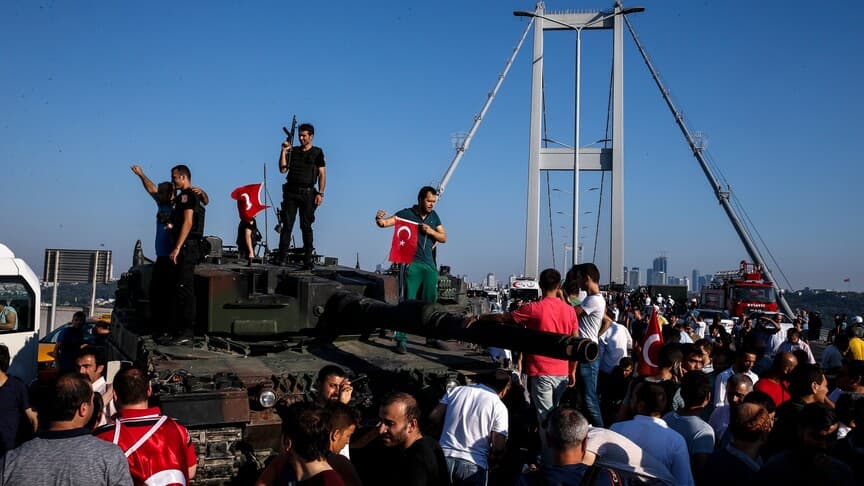 Gazeteciler 15 Temmuz Gecesini Anlattı: Ateş Hattında Habercilik