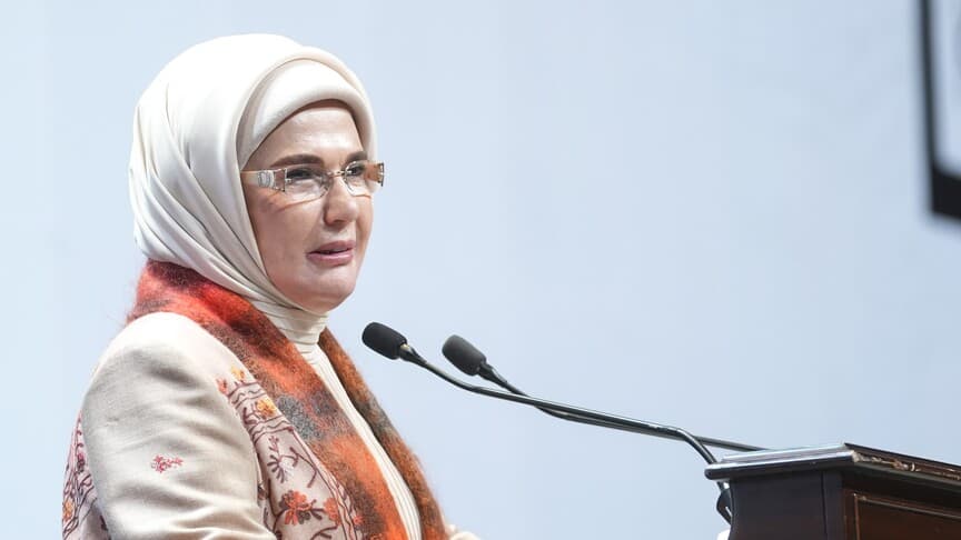 Emine Erdoğan: 15 Temmuz Direnişi ve Cesaretin Simgesi