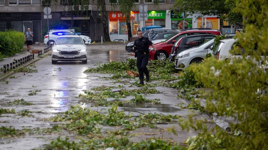 Hırvatistan'da Yoğun Yağış ve Fırtına Etkili Oldu