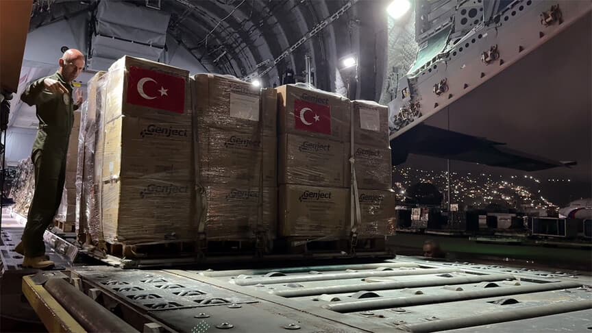 Türkiye'nin Gönderdiği 30 Tonluk İnsani Yardım Venezuela'ya Ulaştı
