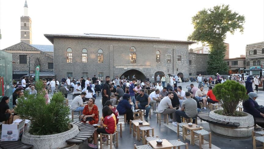 Diyarbakır'da Turizmciler 2 Milyon Ziyaretçi Hedefine Ulaşmayı Bekliyor