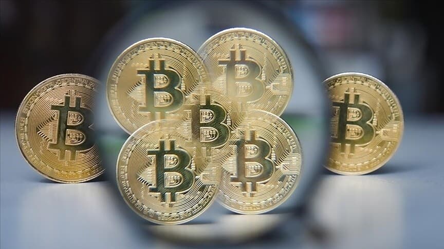 Küresel Piyasalarda Altın ve Bitcoin Düşüşte