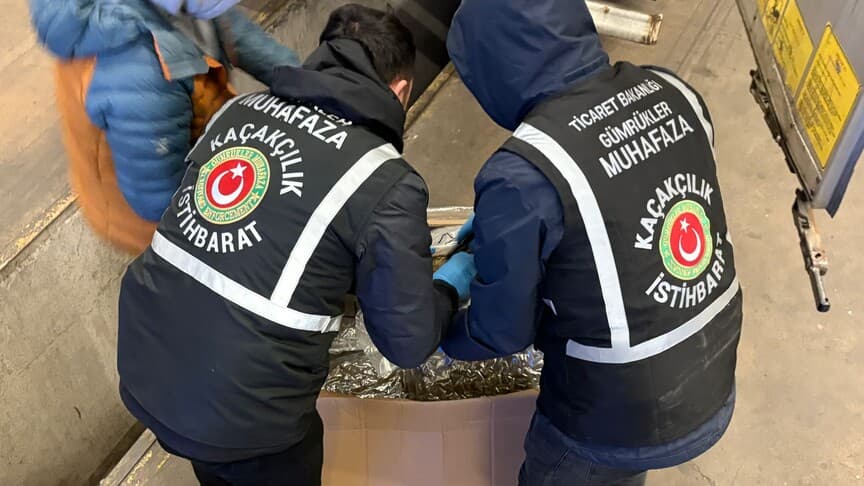 Gümrük Muhafaza Ekipleri Uyuşturucu Kaçakçılığına Geçit Vermiyor