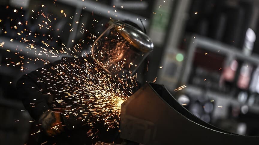 Türkiye'de 2025'te Sanayi Ürünleri Satışı 24,3 Trilyon Lirayı Buldu