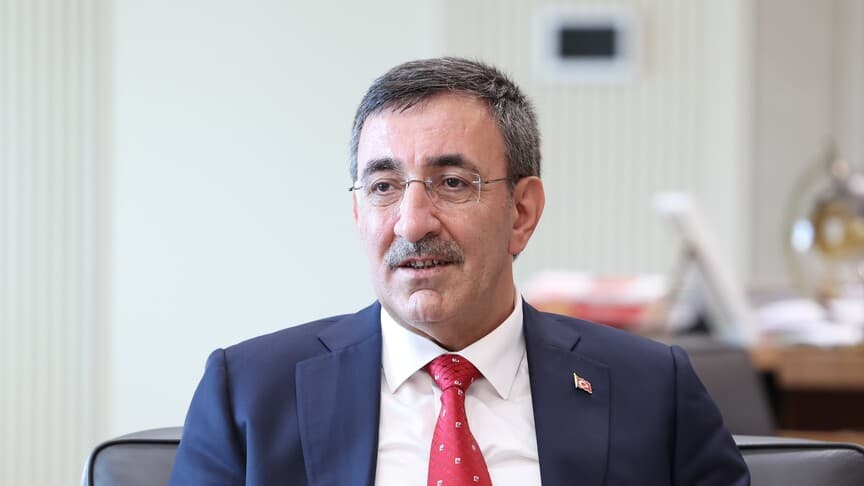 Cumhurbaşkanı Yardımcısı Yılmaz, Srebrenitsa Kurbanlarını Andı