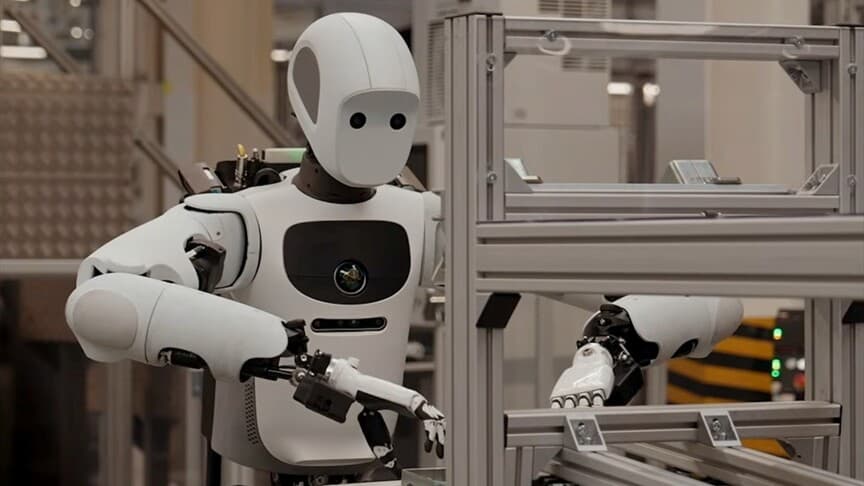 Robotlar "Robot Okullarında" İş Dünyasına Hazırlanıyor