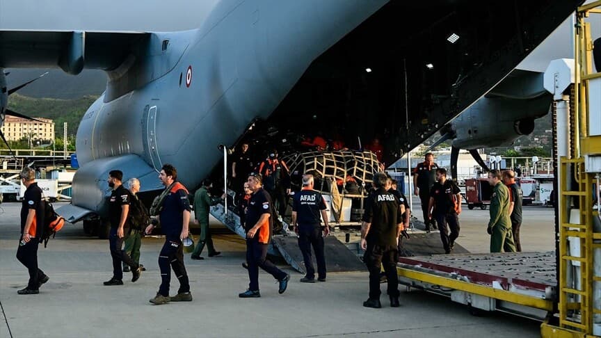 Türkiye'den Yola Çıkan Arama Kurtarma Ekipleri Venezuela'ya Ulaştı