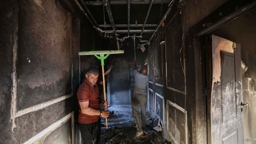 İsrail Yerleşimcileri Nablus'ta Bir Evi Yaktı