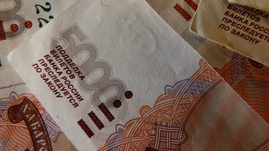 Rusya, 2026 Bütçesini 1 Trilyon Ruble Artırıyor
