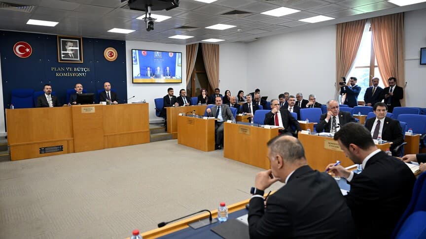 En Düşük Emekli Aylığına Yönelik Düzenleme Teklifi Komisyonda Görüşülüyor