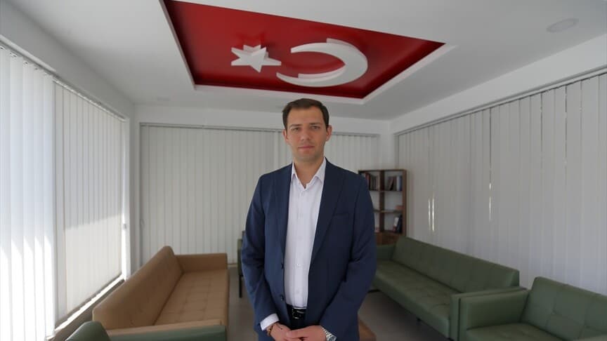 Babasının Miras Bıraktığı Gururla Yaşamını Sürdürüyor