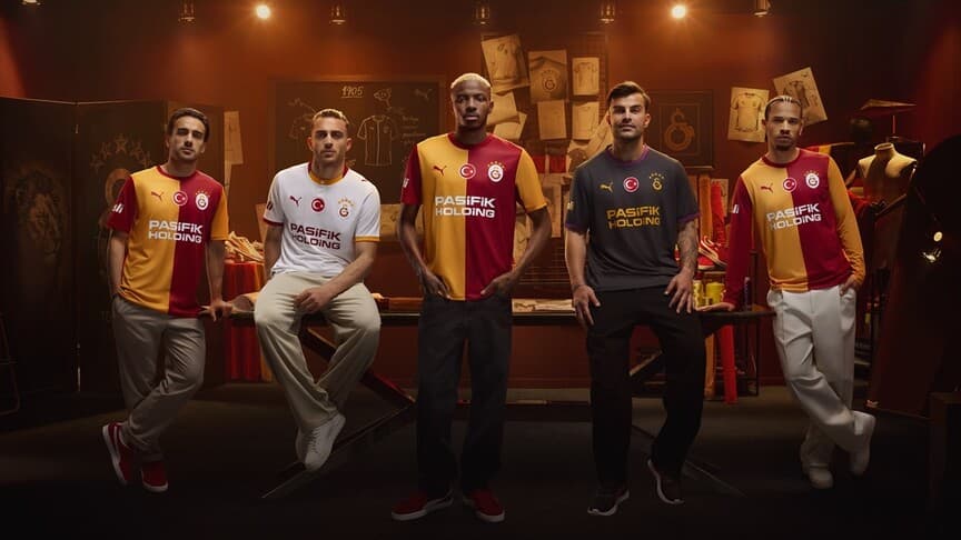 Galatasaray'ın Yeni Sezon Forması Tanıtıldı