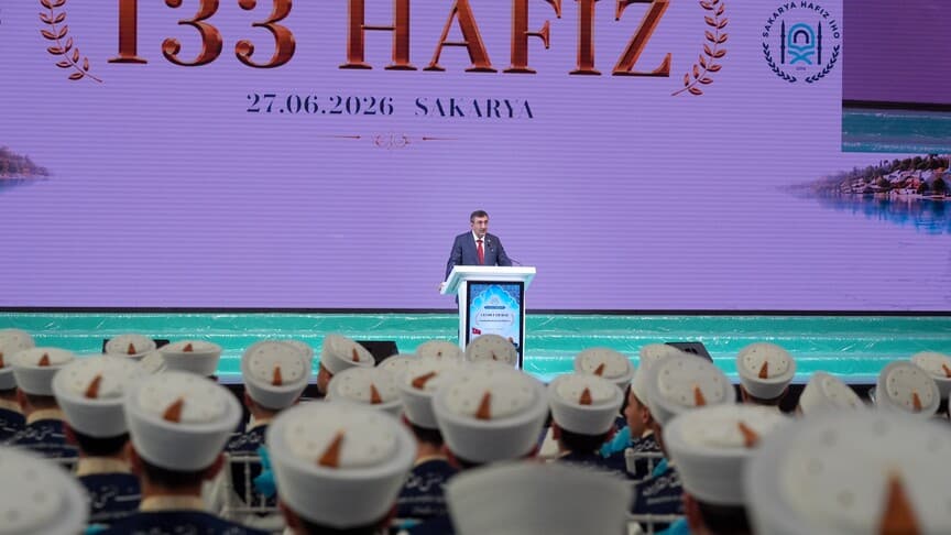 Cumhurbaşkanı Yardımcısı Yılmaz: Bilim ve Teknolojiyi Ahlak ve Hukukla Birleştirmeliyiz