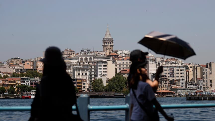 İstanbul'da Yarın Hissedilen Sıcaklık 40 Dereceyi Bulabilir
