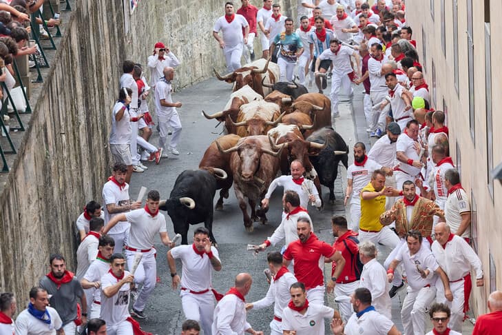 İspanya'da San Fermin Boğa Koşularının 8 Günlük Sonucu: 70'ten Fazla Yaralı