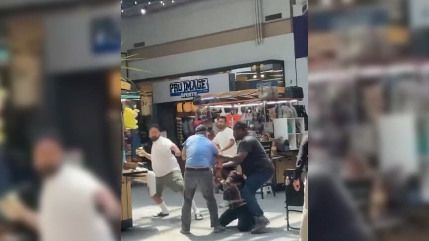 ABD'de Müslüman Çalışan İnancı Dolayısıyla Bıçaklandığı İddia Edildi