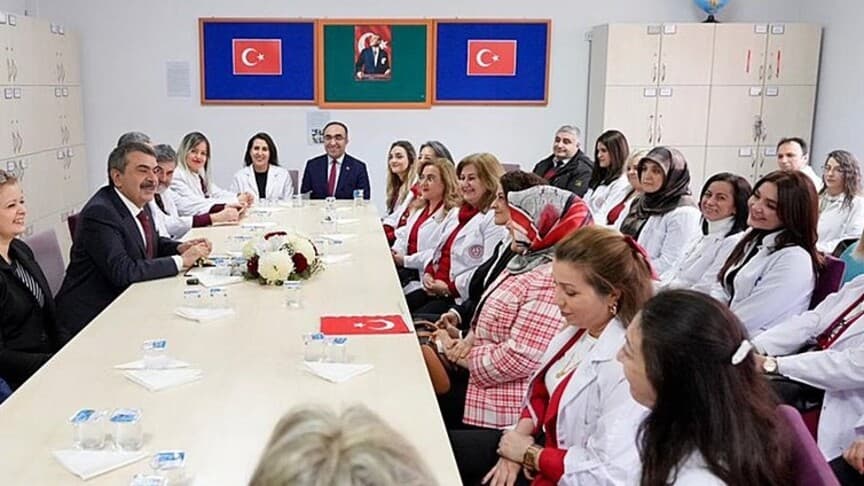 Bakan Tekin, 2023'te Göreve Başlayan Öğretmenlerin Yer Değişikliği Taleplerine İlişkin Açıklama Yaptı