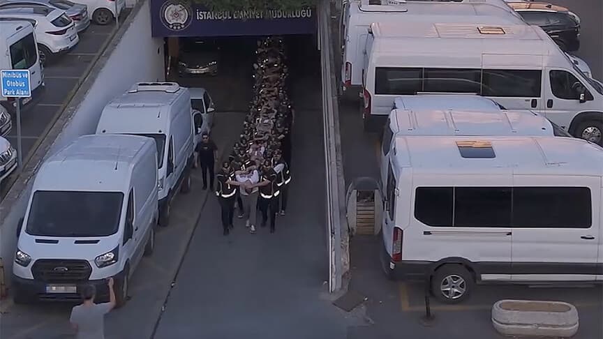 İstanbul'da Suç Örgütlerine Yönelik Operasyonda 103 Kişi Adliyeye Sevk Edildi