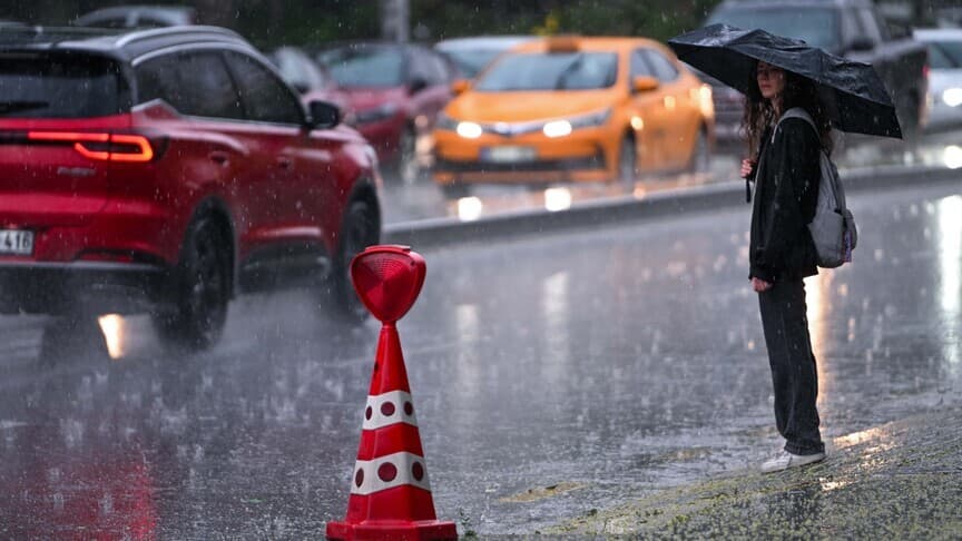 Meteoroloji'den Bazı Bölgelere Fırtına ve Yoğun Yağış Uyarısı