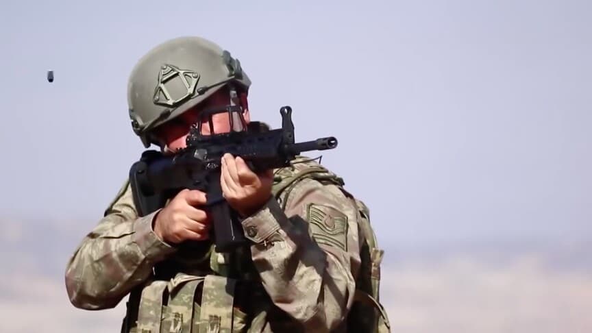 MKE, Milli Piyade Tüfeği MPT-76 MH'yi Kara Kuvvetleri'ne Teslim Etti