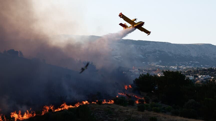 Rodos ve Korfu Adaları'nda Yangın Çıktı