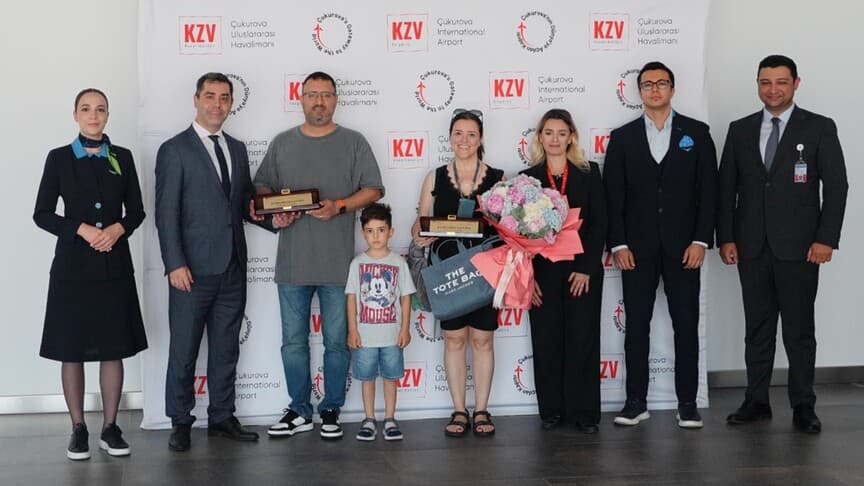 Çukurova Uluslararası Havalimanı'nda 10 Milyonuncu Yolcuya Sürpriz