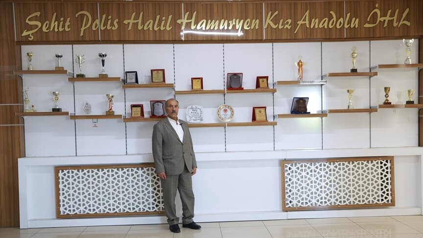 Vanlı 15 Temmuz Şehidinin Anısı Okulda Yaşatılıyor