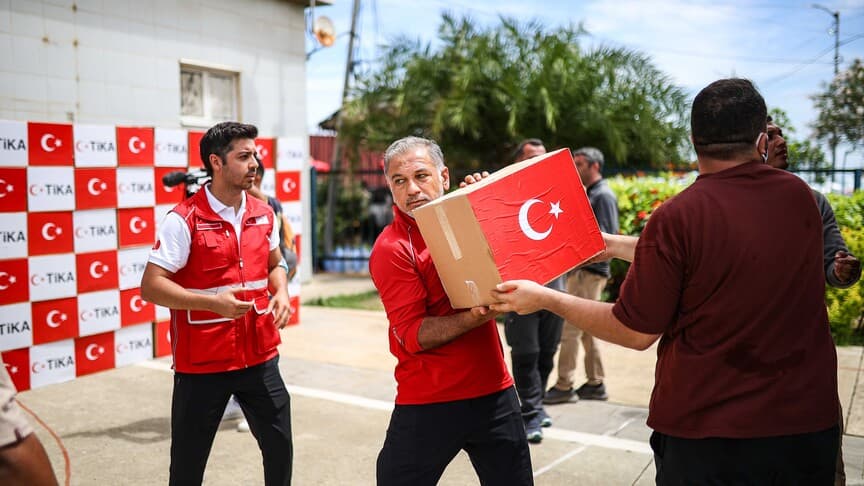 Türkiye'den Venezuela'ya 30 Ton Yardım Gönderildi