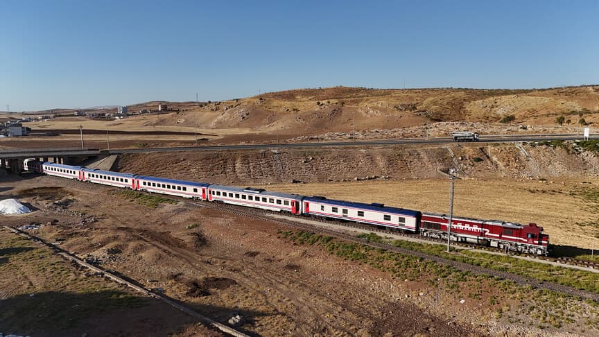 Kalkınma Yolu Projesi'nde Öncelik Demir Yolu Hattının Tamamlanması