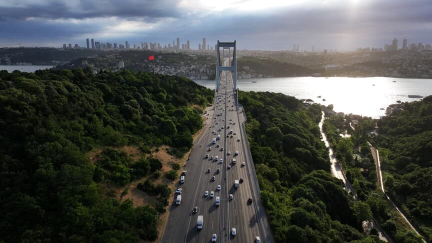 FSM Köprüsü'nden 38 Yılda Geçen Araç Sayısı 2,3 Milyara Yaklaştı