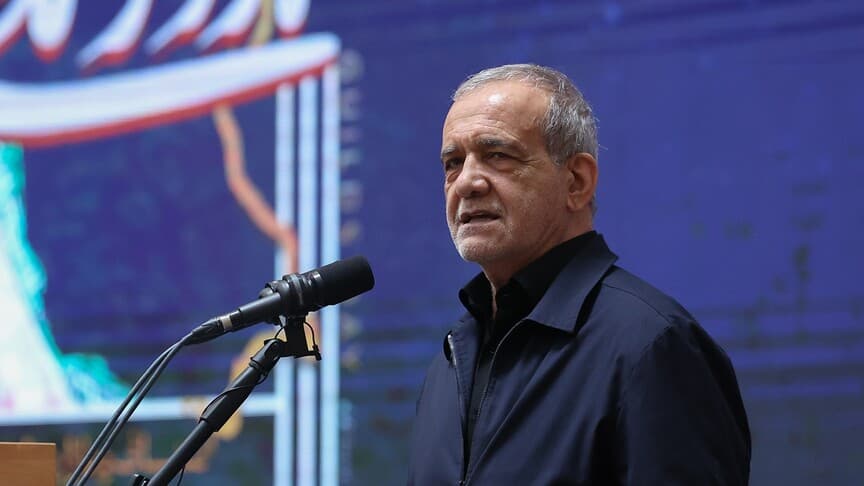 İran Cumhurbaşkanı, ABD ile Görüşmelerin Yükümlülüklere Bağlılıkla İlerleyeceğini Söyledi