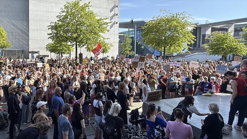 Almanya'da Sağlık Reformu Protesto Edildi