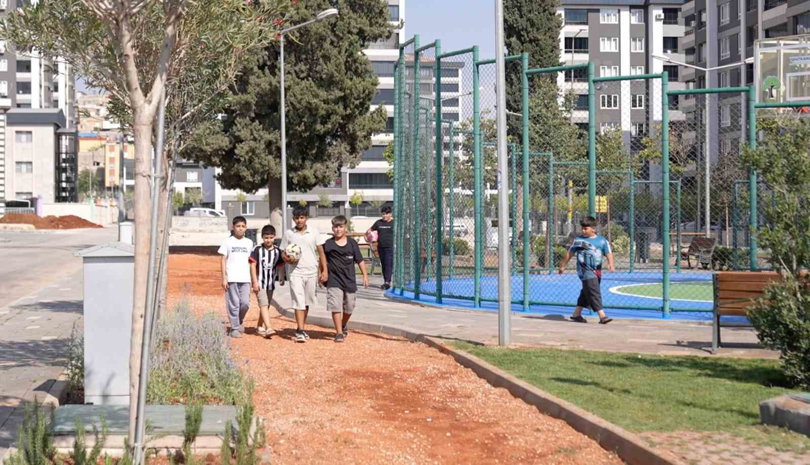 Şehitkamil'de Eydibaba Mahallesi'ne 4 Bin Metrekarelik Yeni Park Teslim Edildi
