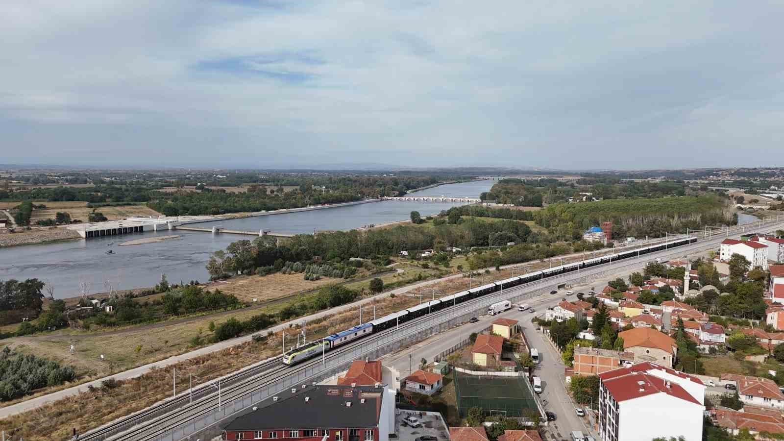Efsanevi Orient Express, Edirne'den Geçişini Tamamladı