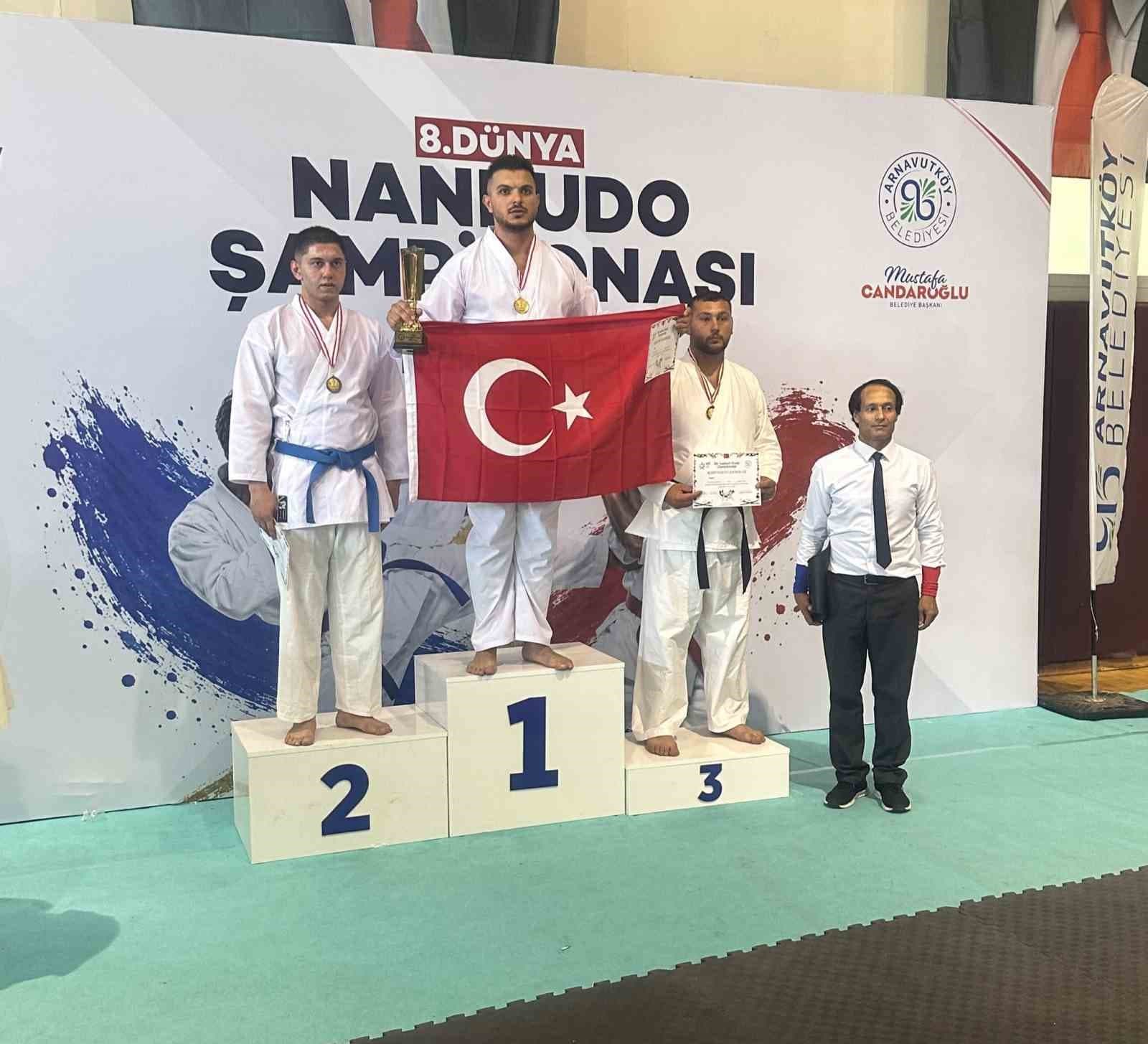 Sağlık Personeli Fuat Yiğit Akküç, Nanbudo Dünya Şampiyonu Oldu