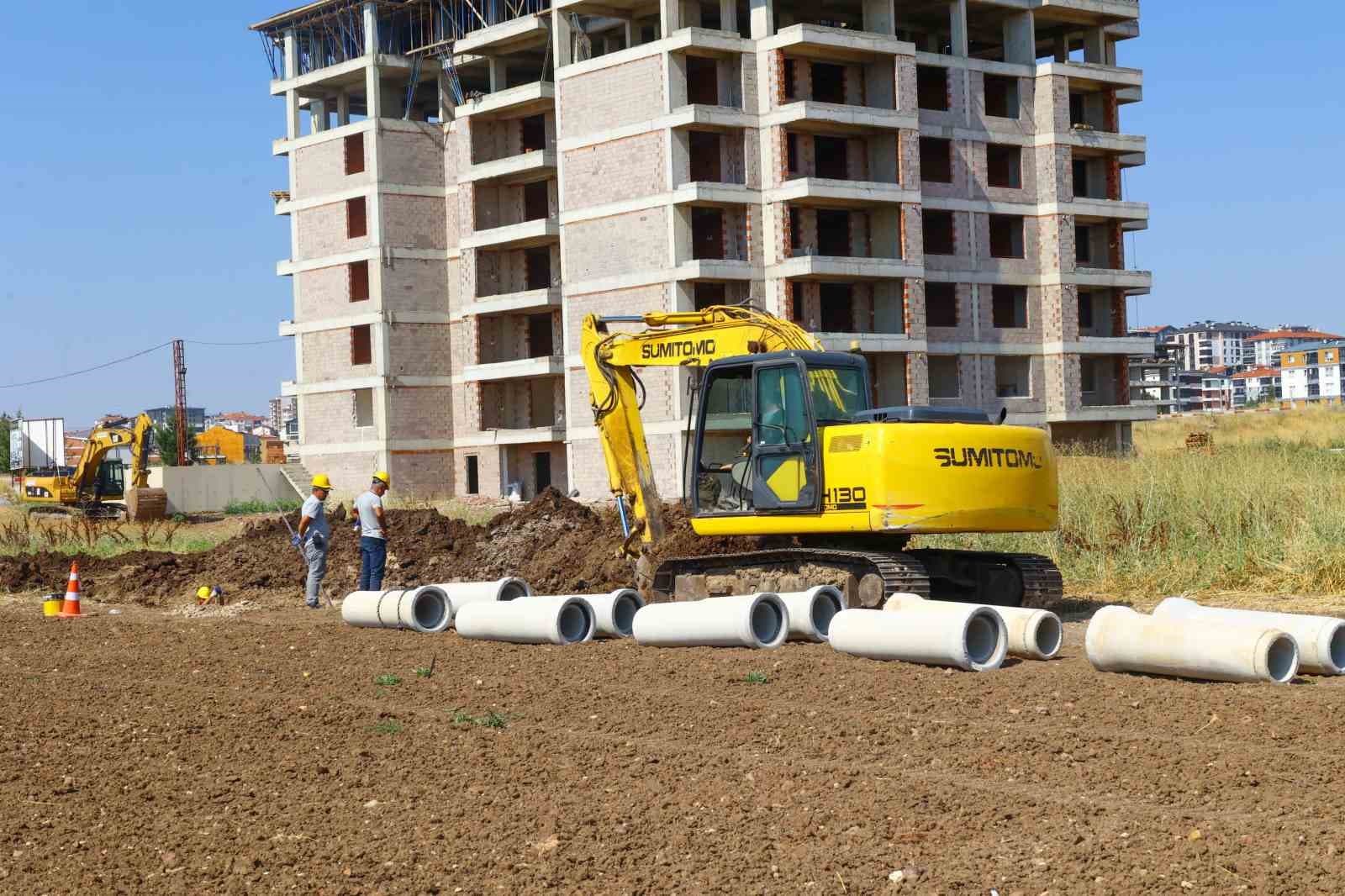 Uşak'ta Altyapı ve Yapı Projeleri Hızla İlerliyor