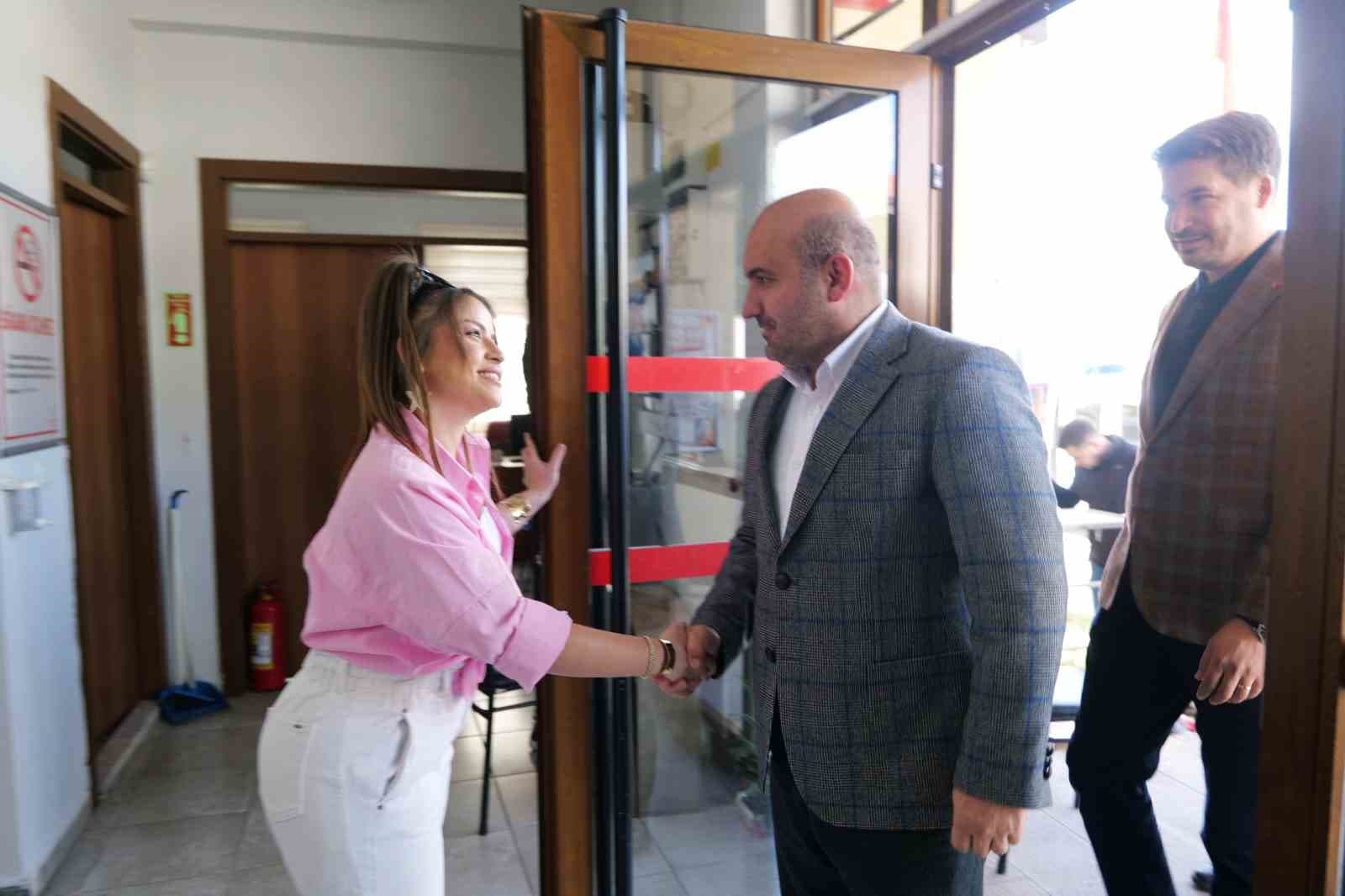 Başkan Albayrak, Odunpazarı'nda Mahalle Muhtarlarını Ziyaret Etti