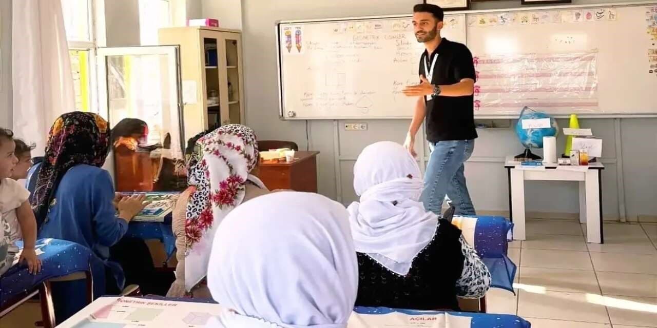 Güçlükonak’ta Koruyucu Sağlık Hizmetleri Kapsamında Ağız ve Diş Sağlığı Eğitimi Düzenlendi