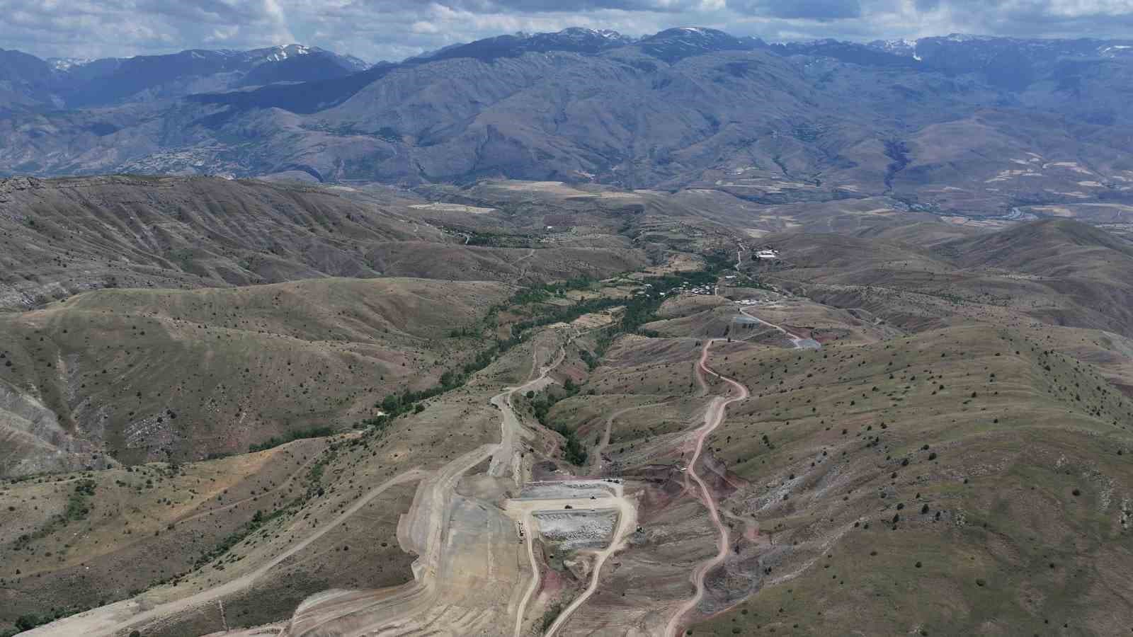 Karadağ Barajı, Erzincan Tarımına Yeni Sulama İmkanı Sunuyor
