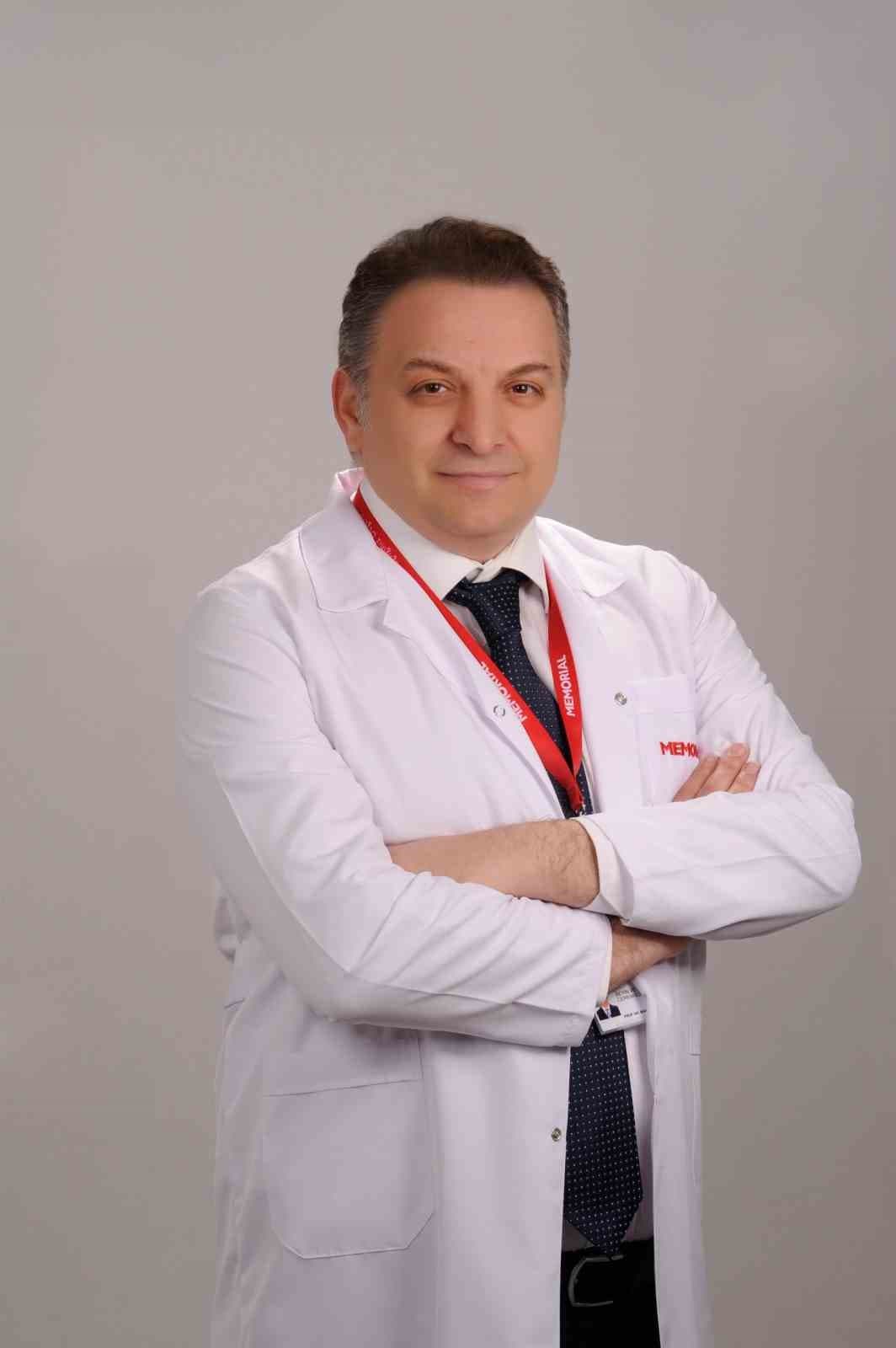 Masa Başı Çalışanlara Omurga Sağlığı Uyarısı: Uzman Her Saat Başı Germe Yapmayı Tavsiye Ediyor
