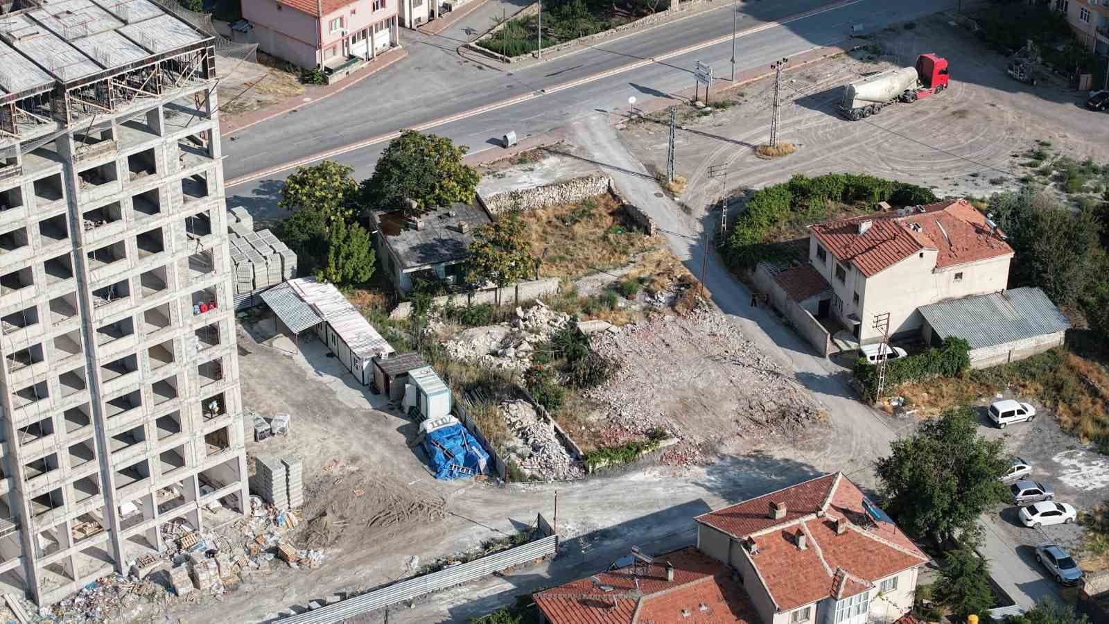 Büyükşehir Projesiyle Alsancak'ta Kentsel Dönüşüm Hız Kesmiyor