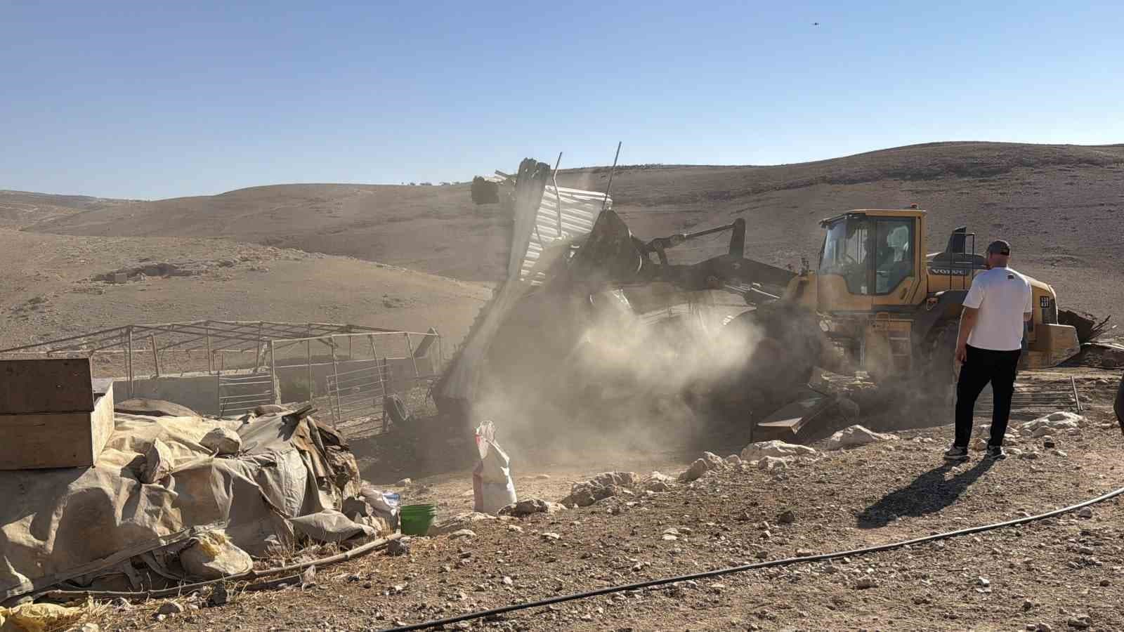 İsrail, Filistinli Yerleşim Yerlerinde Yapı ve Altyapı Tahribatını Devam Ettiriyor