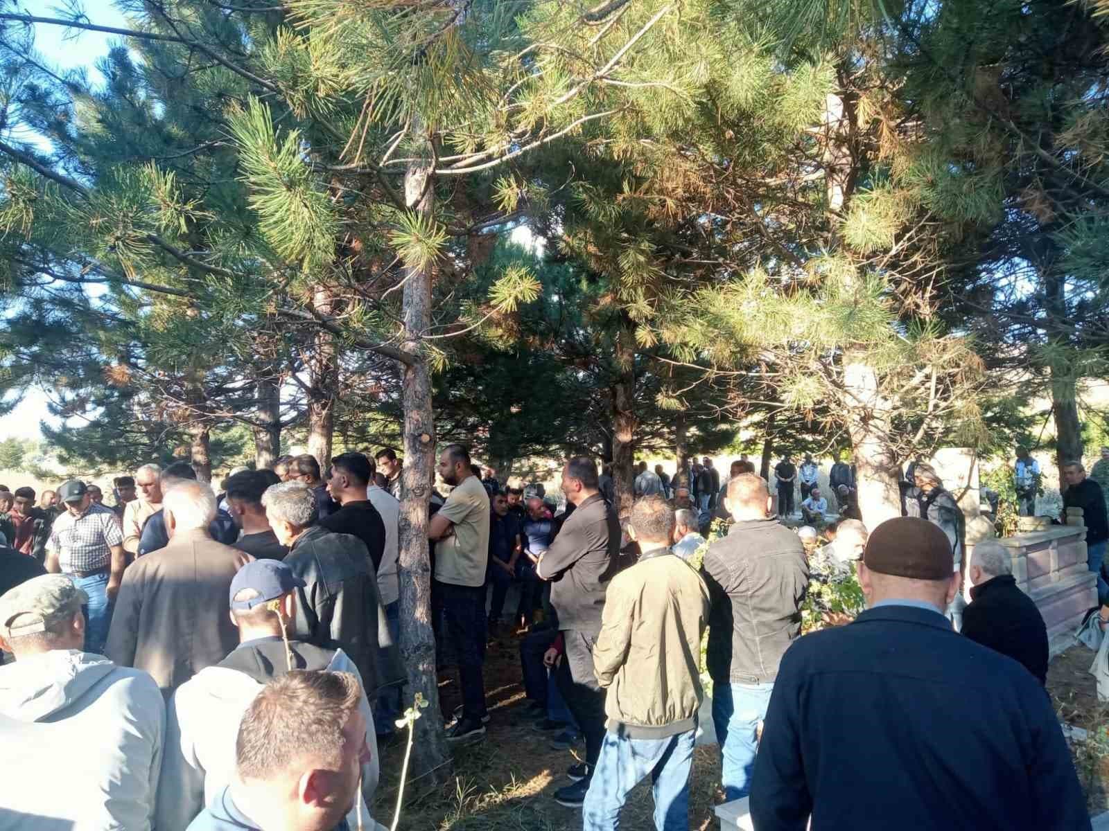 İş Makinesi Kazasında Servis Şoförü Hayatını Kaybetti