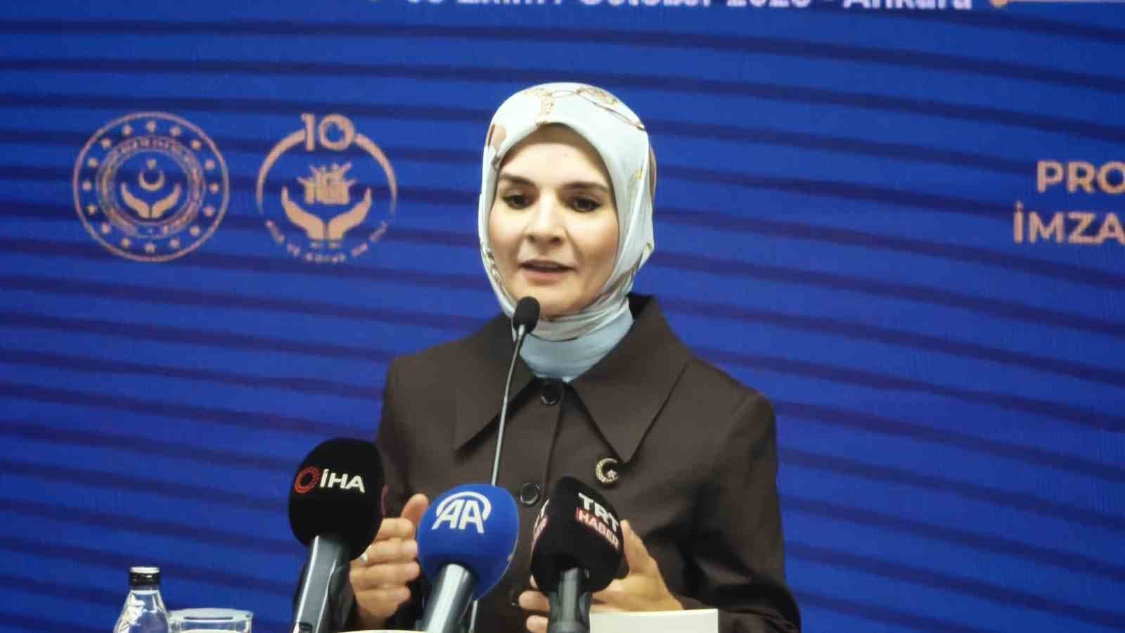 Bakan Göktaş'tan Ailelere Destek Vurgusu: Sosyal Devletin Rolü ve Yabancılara Yönelik Programlar